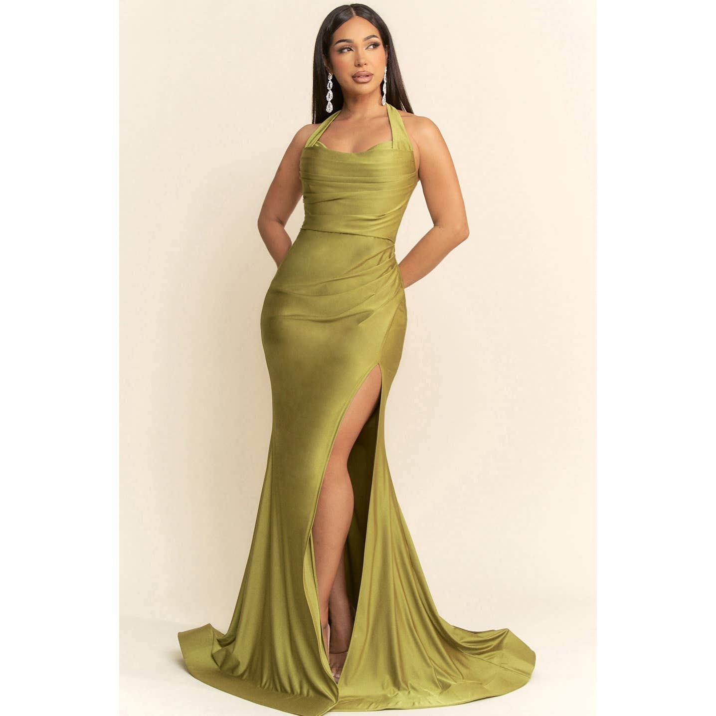 Maniju - Vendita all'ingrosso Vestito - Donna - Scollo a barchetta con dettaglio arricciato Maxi MF226086