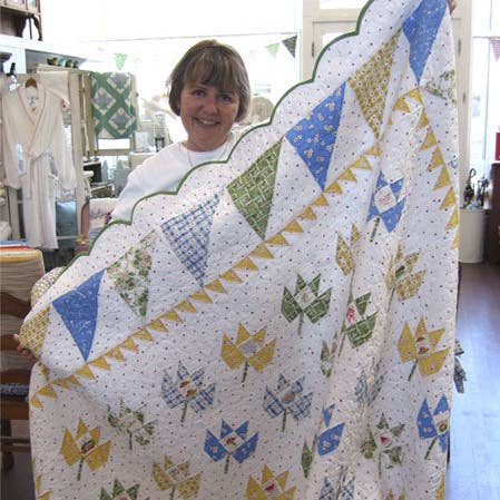 Susan Branch Studios - Wholesale Surface pattern design - Everything Grows in Susan's Garden Quilt Pattern0