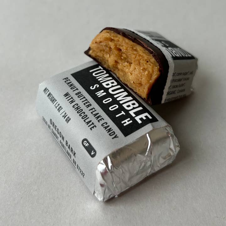 Oregon Bark - Wholesale Chocolate Box - Tom Bumble 4 Bar Box -Peanut Butter Flake Candy in Chocolate