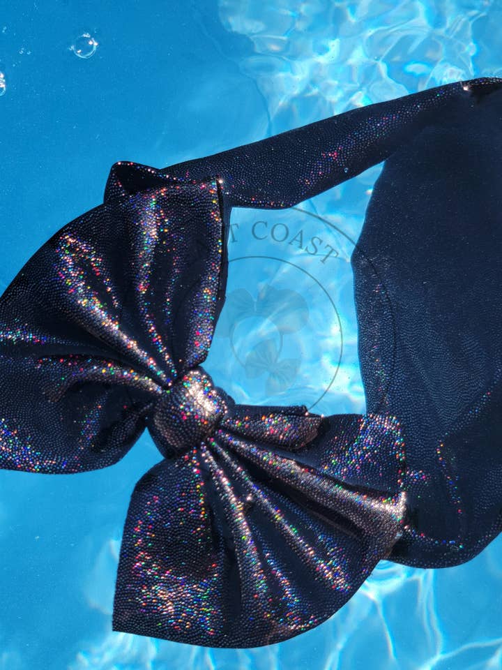 Nœud holographique noir respectueux de l'eau pour la vente par East Coast Kids