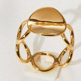 Concave plate wide ring for wholesale by Morana