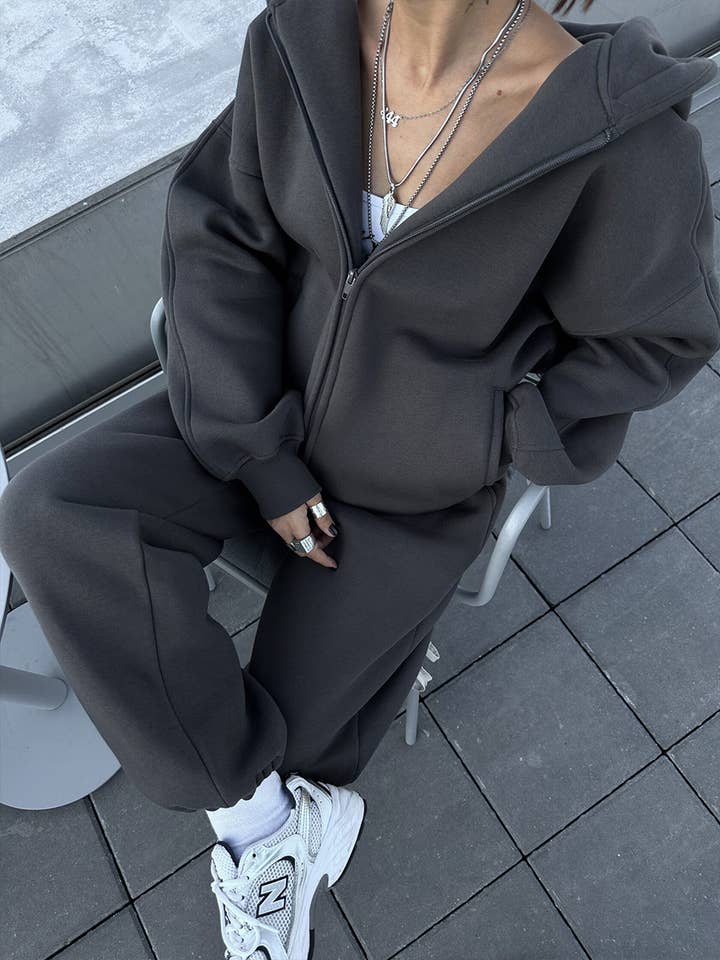 Rosa Clothing - Wholesale Lounge Set - Women's - Sporty Hooded Zip-Up Sweatshirt And Pants Set