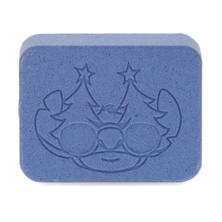 Mad Beauty USA LLC - Wholesale Bath Bomb/Fizz - Mad Beauty Disney Stitch At Christmas Fizzer