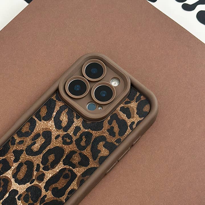 Coconut Lane - Wholesale Phone Case - Women's - Mocha Leopard Phone Case3