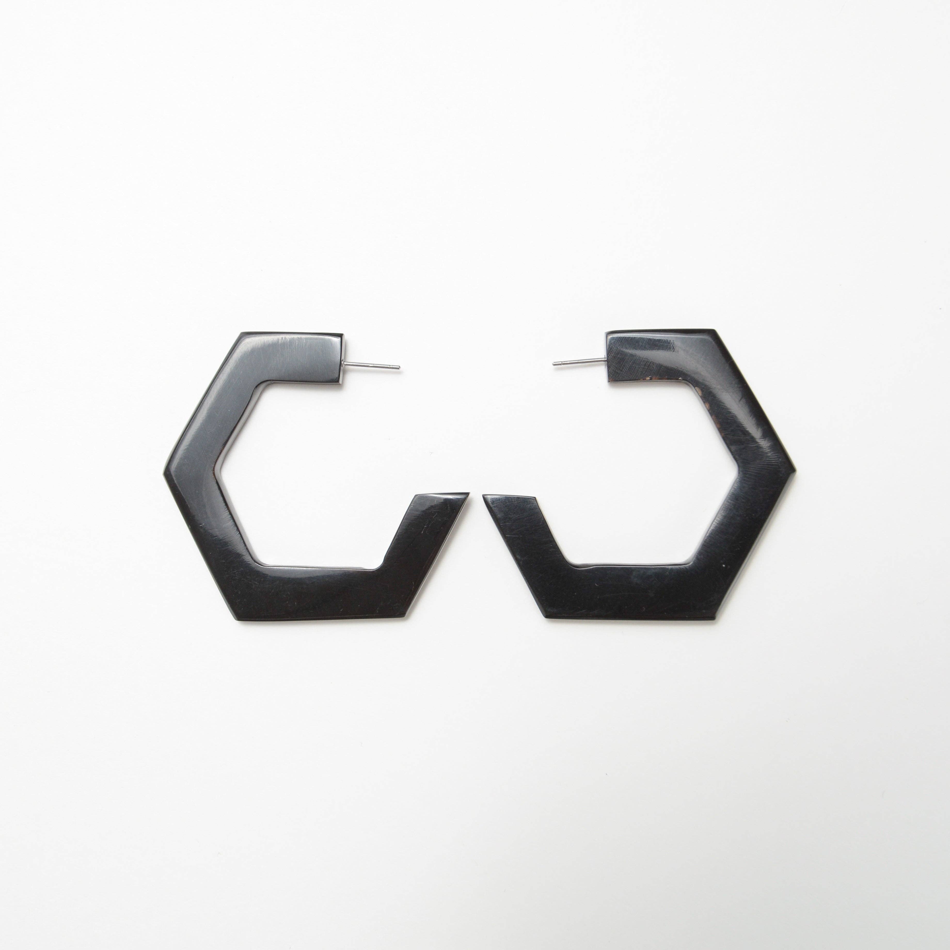 MAADILI COLLECTIVE – wholesale Hoop earrings – Honeycomb Hoop Earrings3