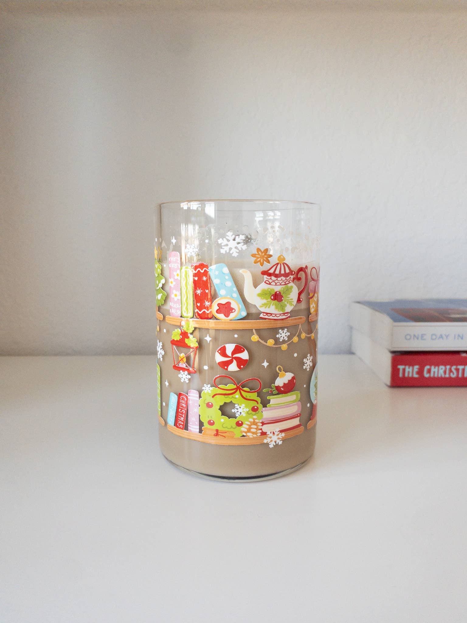 Be Bold Stay Bold – wholesale Coffee mug – Holiday Book Lover Glass Mug — 18 oz
3