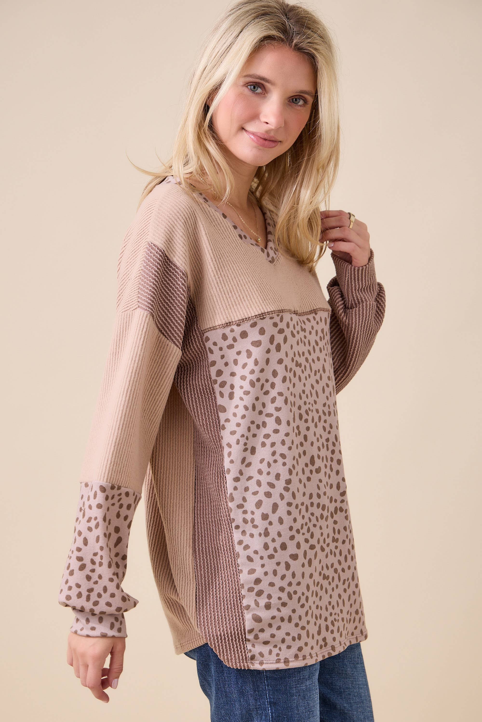 Celeste Clothing - Wholesale Knit Top - Women's - WOMEN'S RIB COLOR BLOCK ANIMAL PRINT LONG SLEEVE TOP44