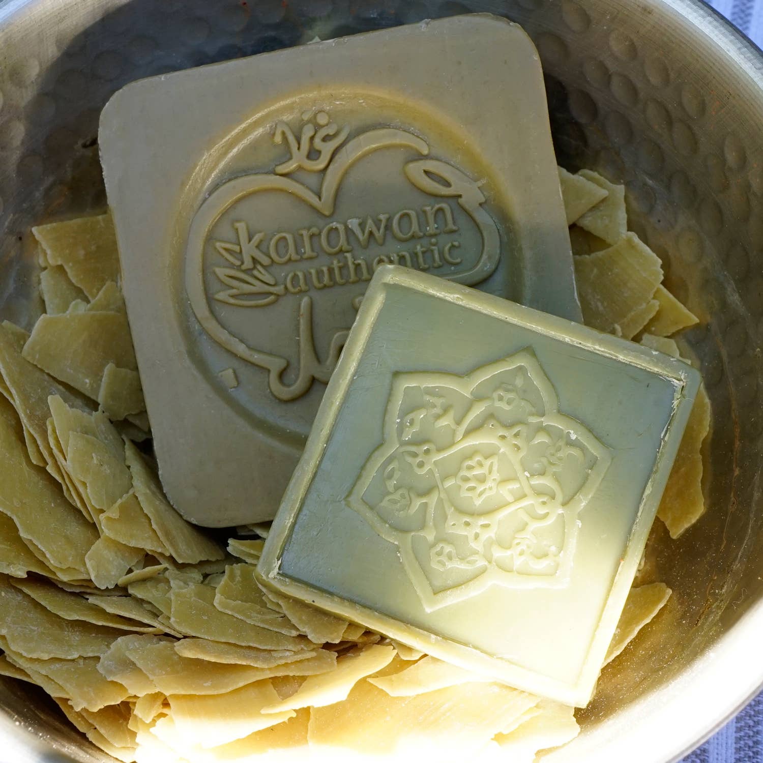 Karawan Authentic - Vente Pains de savon - SAVON D'ALEP QUALITÉ - HUILE D'OLIVE 80% ET DE LAURIER 20%1