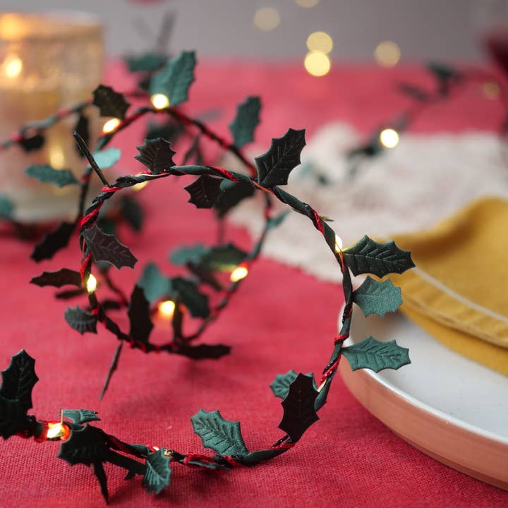 Melanie Porter - Wholesale String lights - Holly Leaf Fairy Light String - Christmas Decoration1