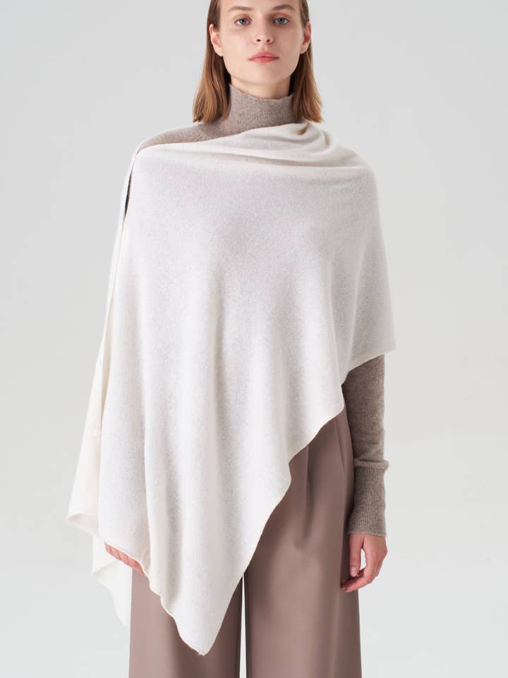 Cashmere Topper -Snow for wholesale by Pissenlit