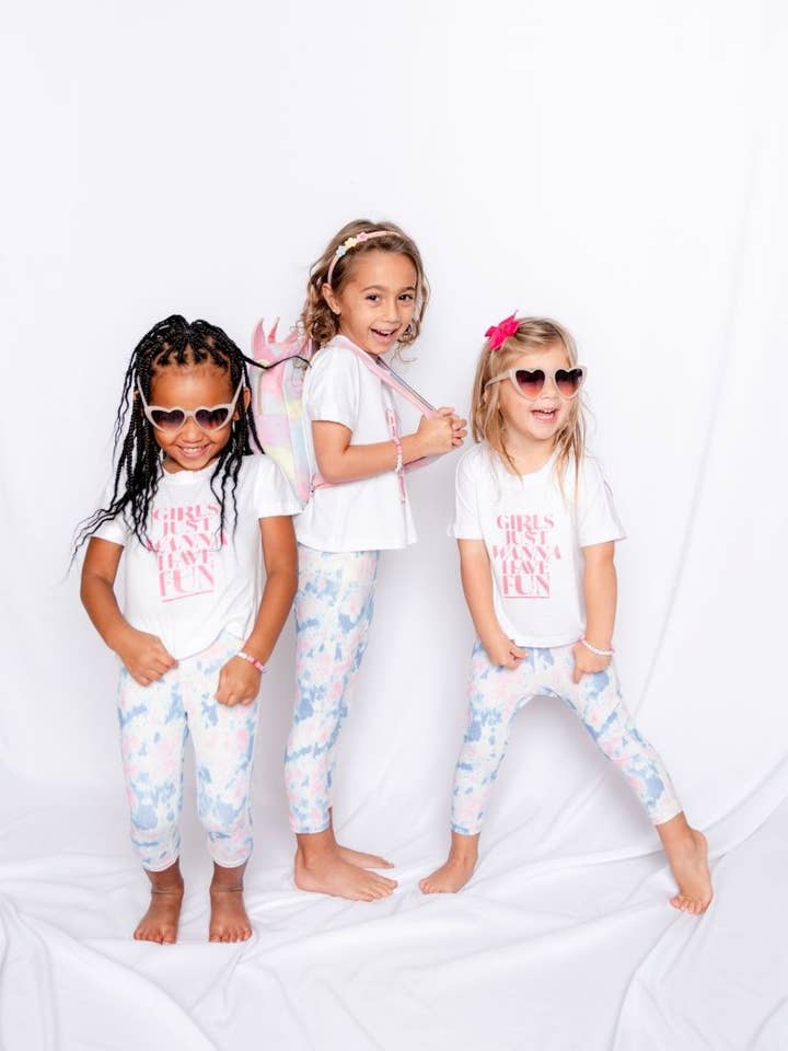 Tie Dye Athletic Wear Set för tjejer - Girl's Just Wanna Have Fun för wholesale av My Petite & Me
