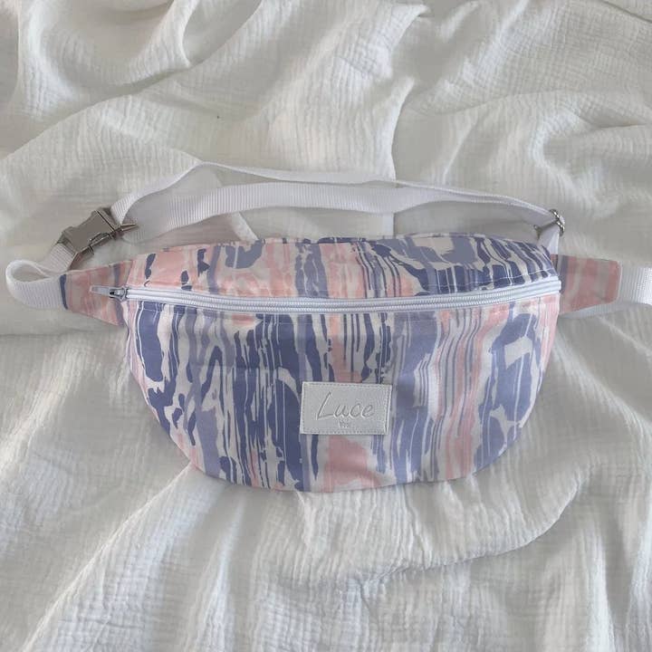 Maxi sac banane JUJU rose pour la vente par Luce Wear