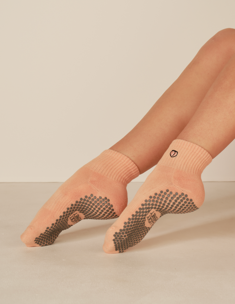 LUCKY HONEY - Wholesale Socks - Women's - The Harlow Grip Sock26