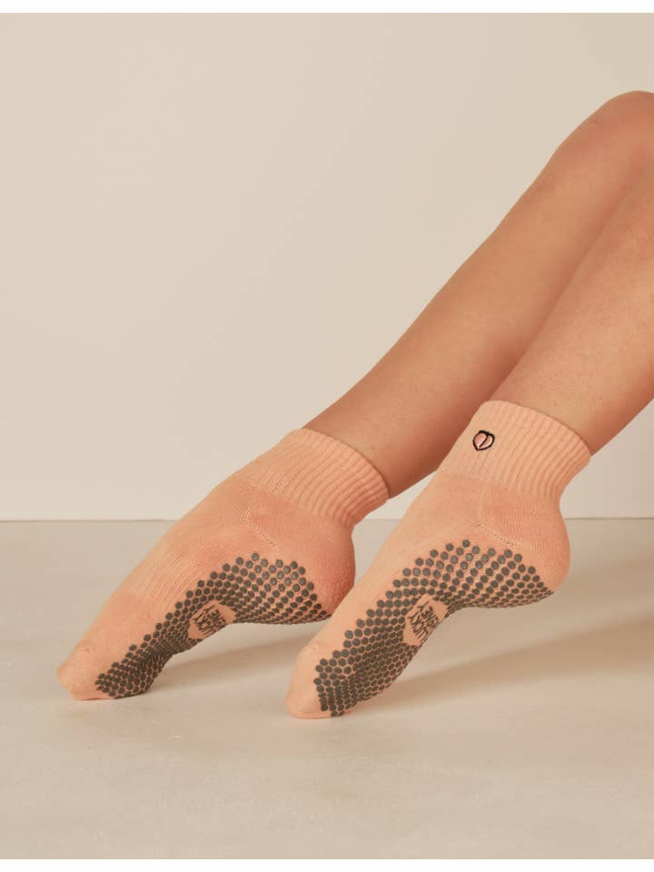 LUCKY HONEY - Wholesale Socks - Women's - The Harlow Grip Sock26