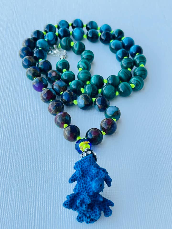 Visualiza tu futuro collar Half Mala para venta al por mayor de Magick Collective