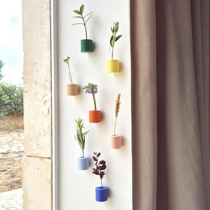 5mm Paper - Wholesale Vase - Ribble Wall Vase - Orange