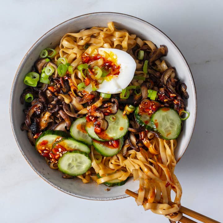 Momofuku - Wholesale Ramen - Spicy Soy Noodles | Instant Ramen | Noodles | Savory | Hot6