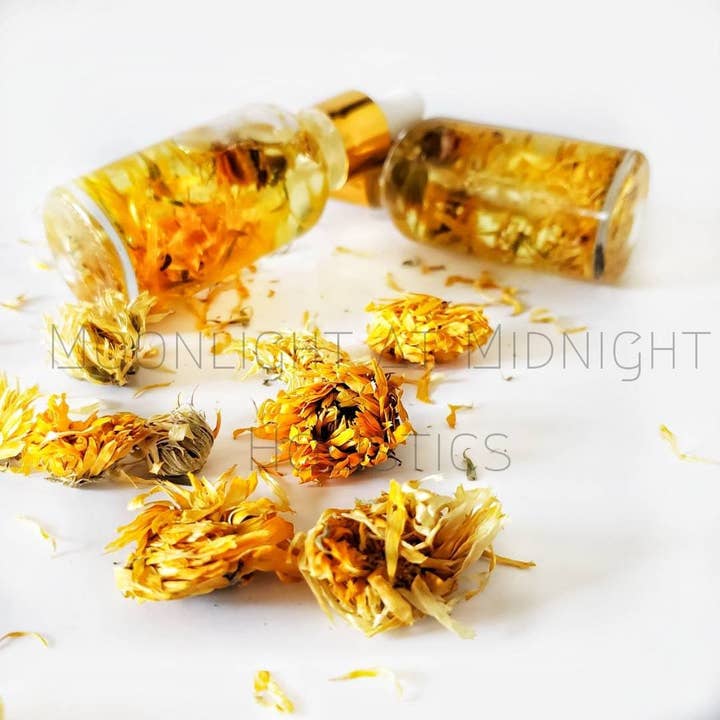 Moonlight at Midnight Holistics – wholesale Ansiktsolja – The Healer Organic Calendula & Neroli Blommig ansiktsoljeserum5