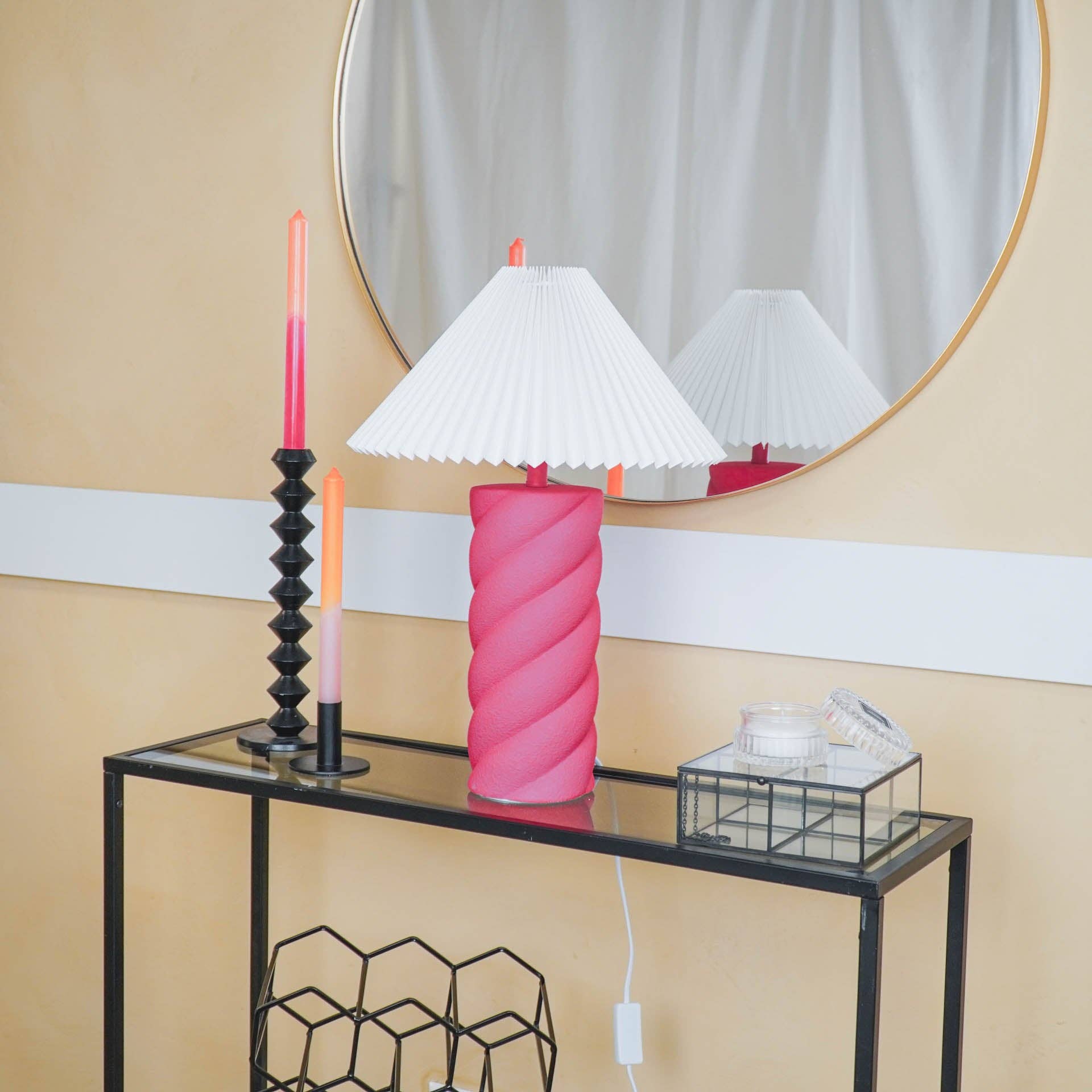Housevitamin bv - Wholesale Accent/Desk Lamp - Table Lamp - Ceramics - Neon Pink - E27- 12x12x28cm2