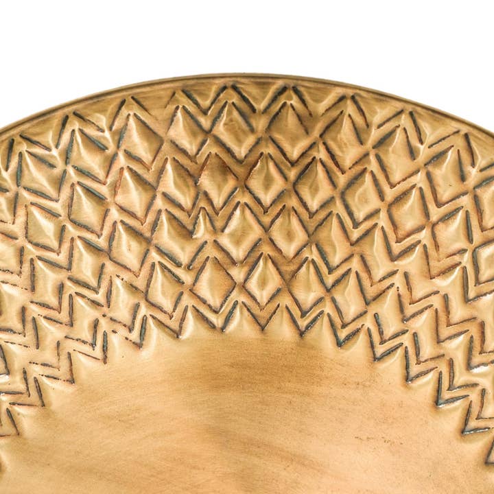 Ivyline – wholesale Decorative tray – Solis Embossed Tray Gold2