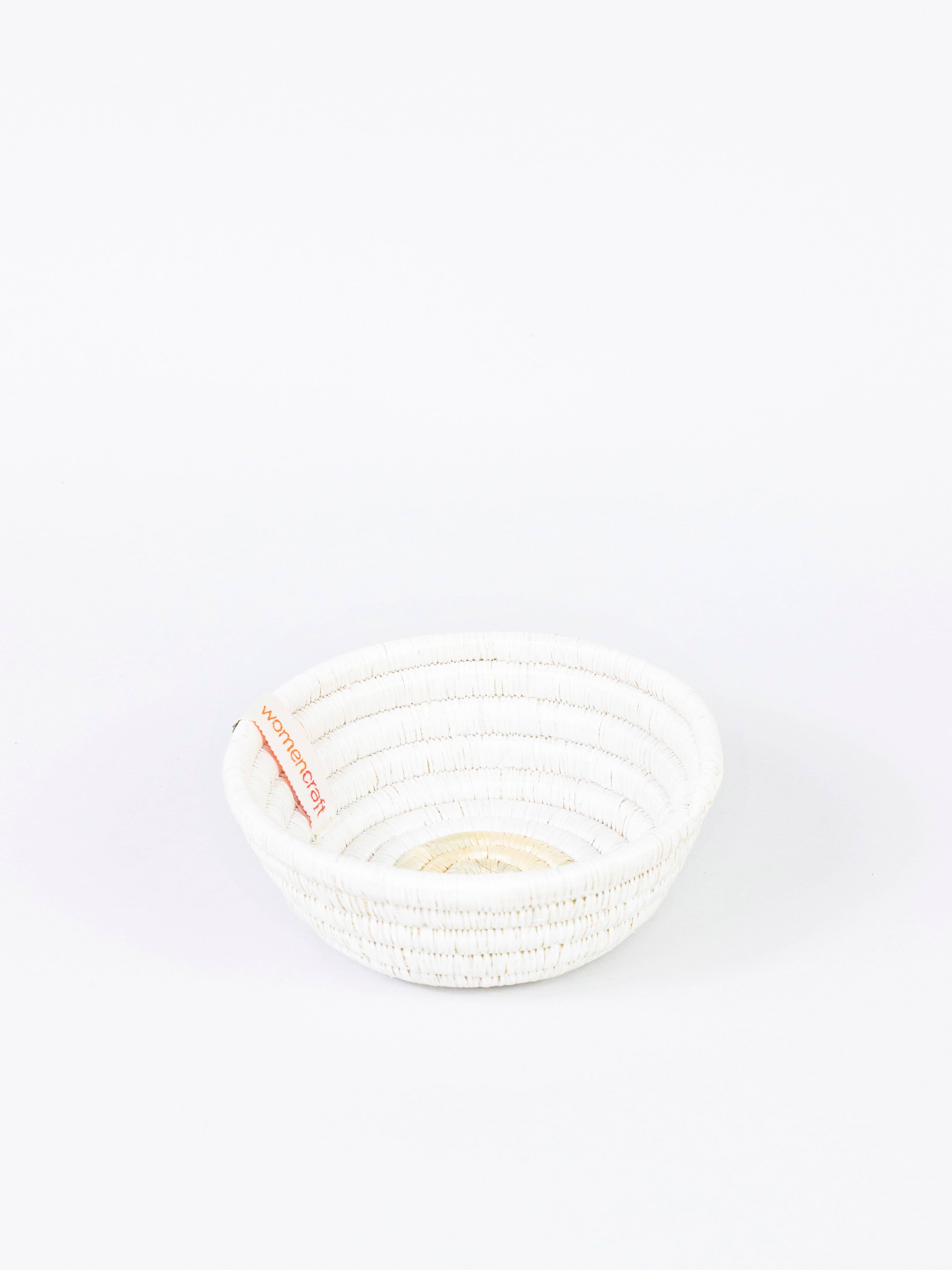 WomenCraft - Wholesale Decorative Plate/Dish/Bowl - Bakuli Bowl | Upcycled Grain Sack White0