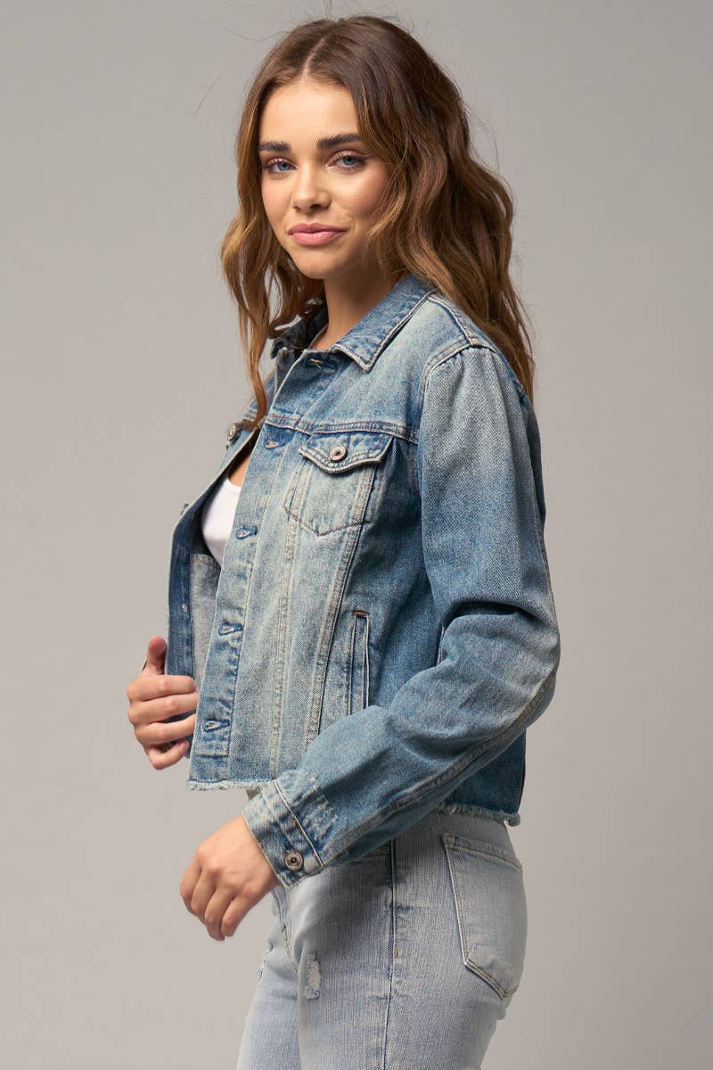 Insane Gene USA – wholesale Denim jacket – Women's – Flap Pockets Raw Hem Denim Jacket5