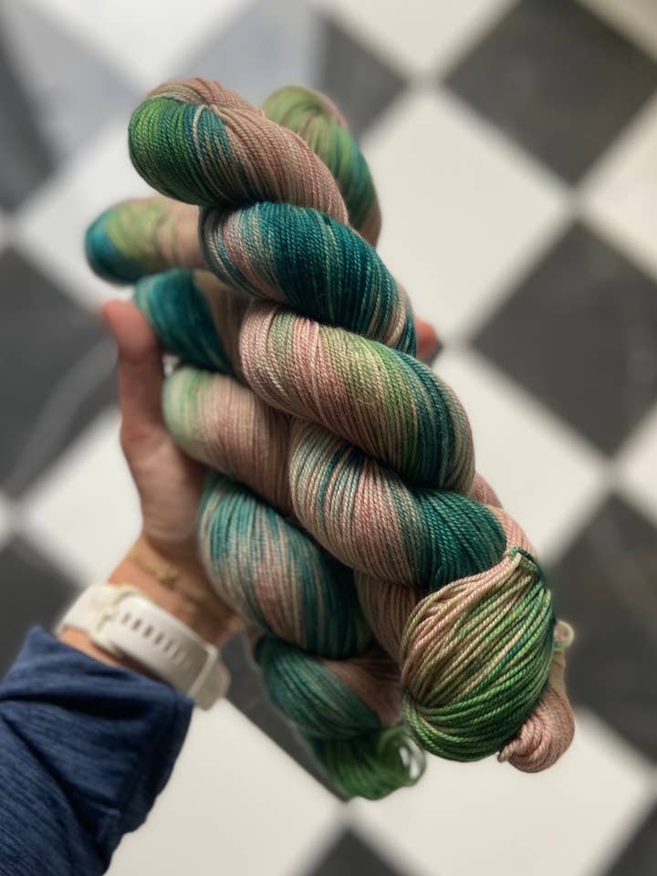 Coloris Forêt d'Hiver - Fil Teint à la Main pour la vente par CMS Supply Co