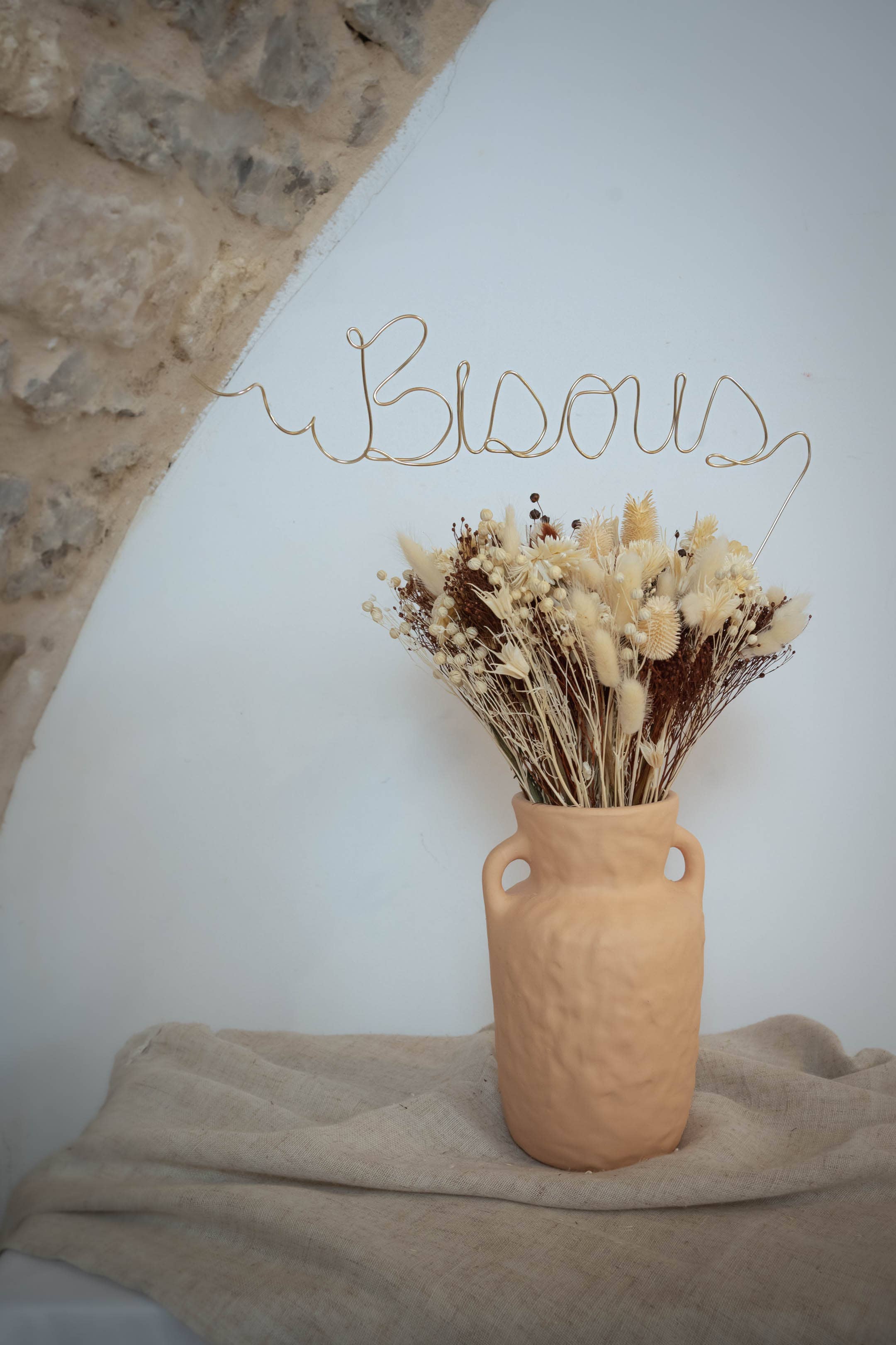 THE FLOWER SHOP - Wholesale Dried/Pressed Flowers - Dried Flower Bouquet - BISOUS1
