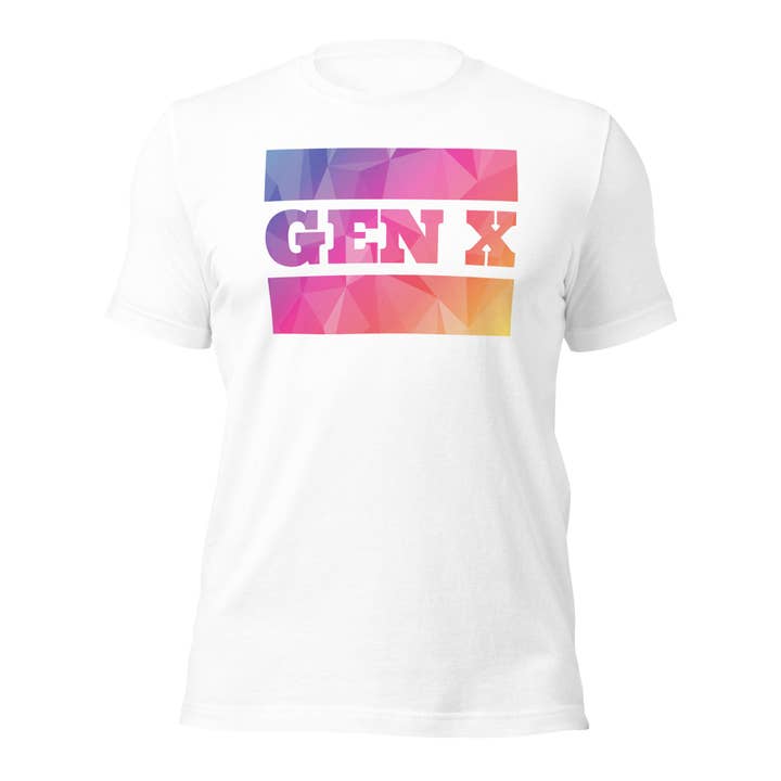 T-shirt unisex Gen X, la generazione latchkey, design low poly per la vendita all'ingrosso da parte di Howlydog Studios
