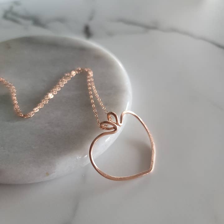 Collar con soporte de anillo, colgante de corazón para venta al por mayor de LoftCharm