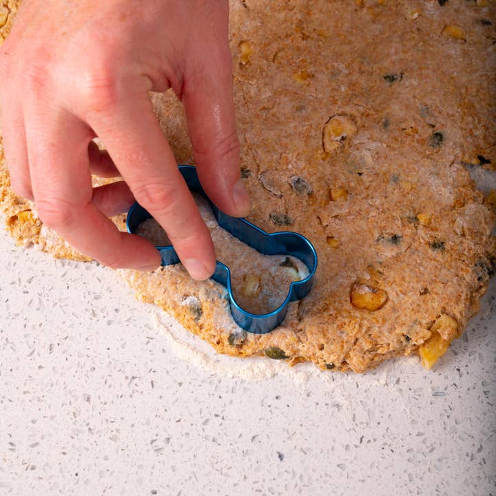 The Bottled Baking Co. - Wholesale Pet Treats - Dog - Doggy Baking Co Banana & Pumpkin Seed Biscuit Mix