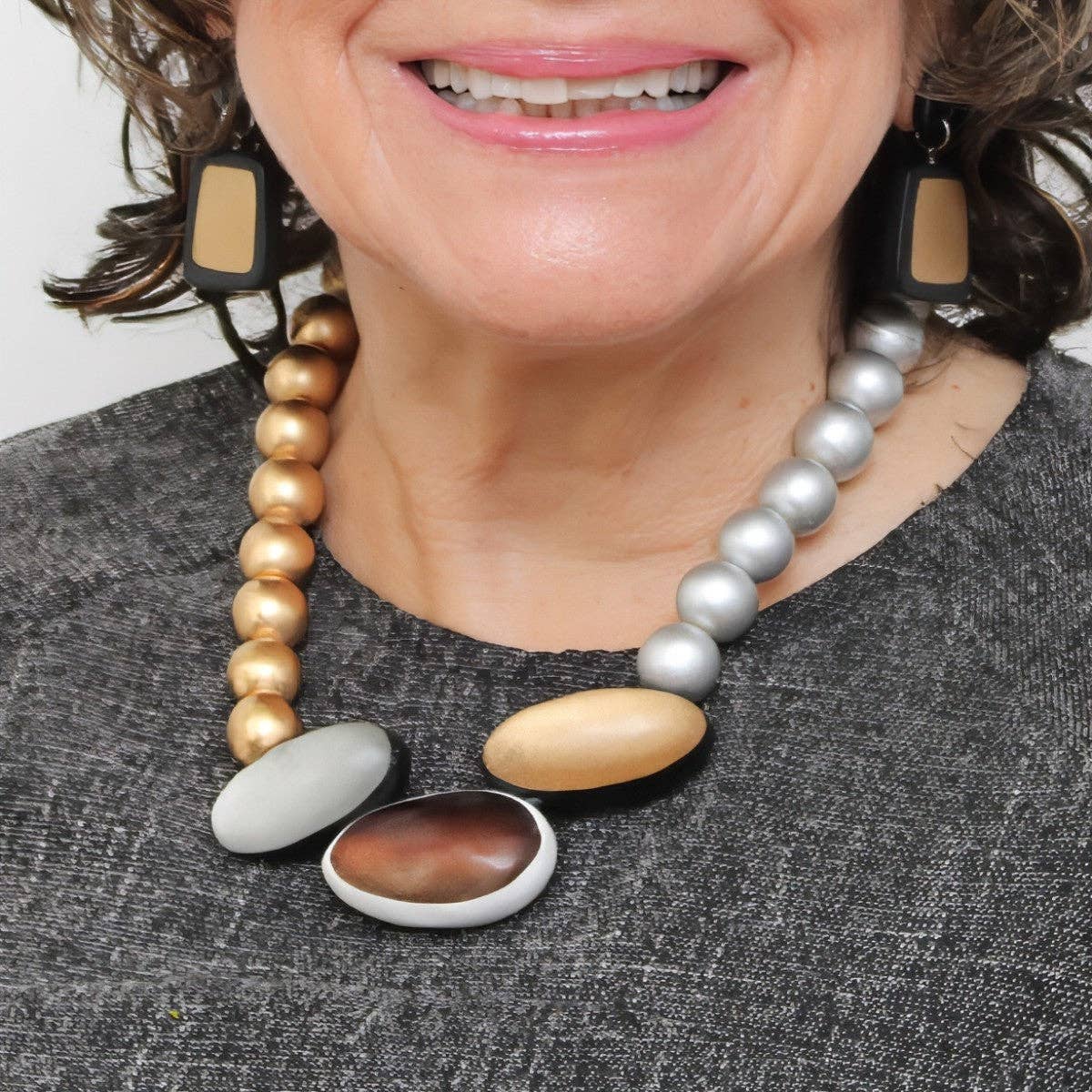 Sylca Designs – wholesale Pärlband/Pärlhalsband – Selene Radiance Statement-halsband1