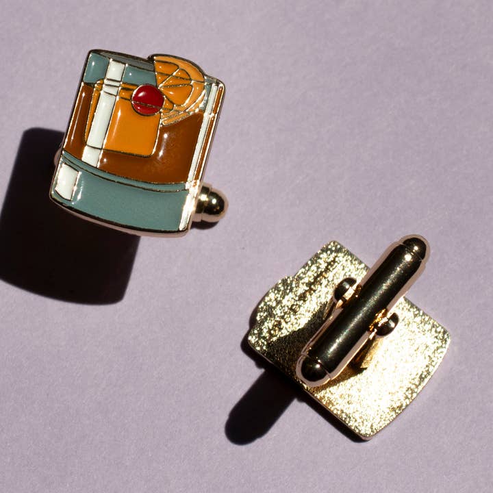 Love & Victory - Wholesale Cufflinks - Old Fashioned Cufflinks0