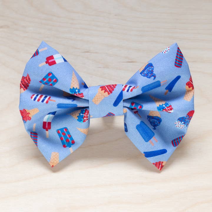 Patriotic Treats Pet Bow für den Großhandel von Tealight Studios