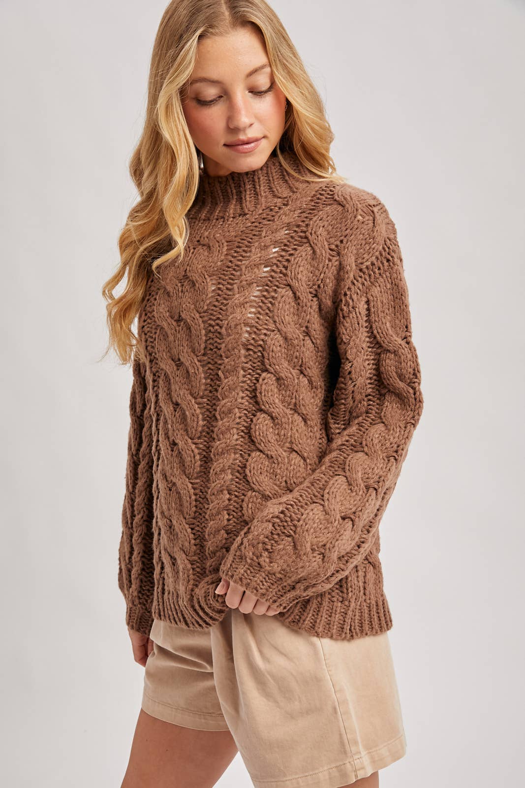 Bluivy - Wholesale Pullover-trui - Dames - KABELTRUI MET MOCK NECK EN GROF BREISEL16