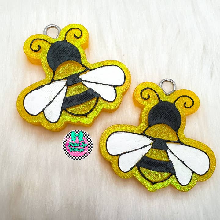 Bee Freshie Vent Clips for wholesale by Pistol Lee Vintage