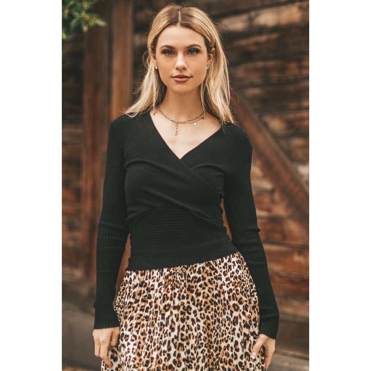 Verte - Wholesale Knit Top - Women's - DEEP V NECK LONG SLEEVE KNIT FITTED TOP_78T100815