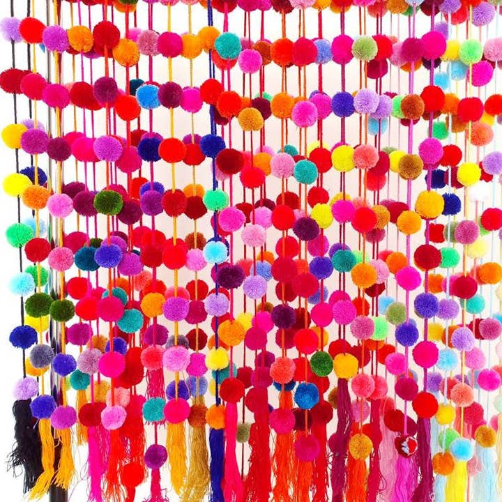 Lumily - Wholesale Bunting/Garland - Pom Pom Garland Decor Strand - Mexico