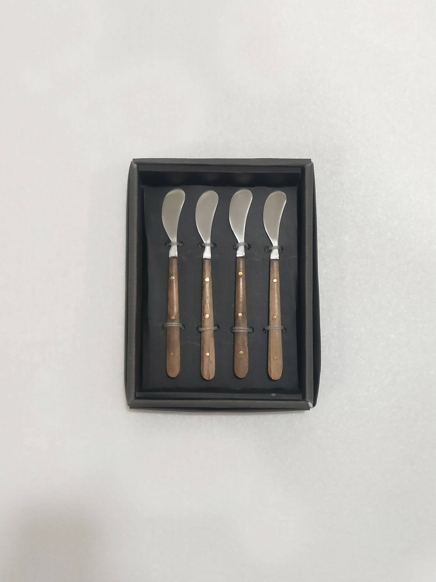 BIDKhome - Wholesale Cheese Spreader - Set of 4 Cocktail Spreaders w/ Wood Handles in Giftbox