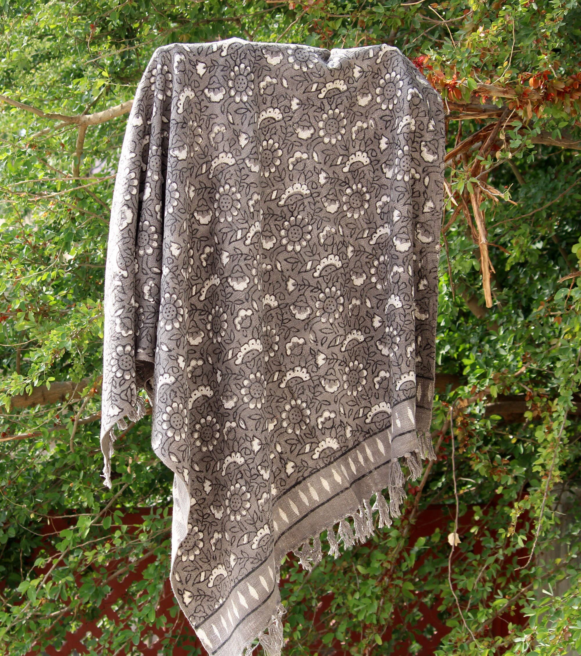 Bhawana Handicrafts - Wholesale Throw blanket - Handmade Bohemian Mud Cloth Tassel Cotton Sofa Throw5