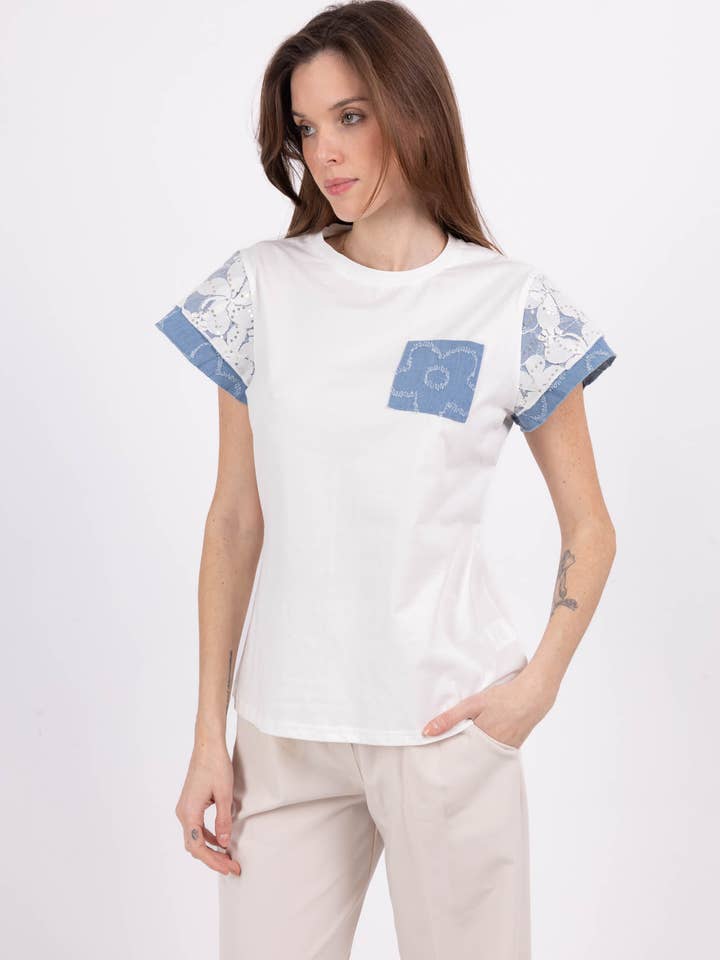 White T-shirt 95% cotton with denim pocket and lace PT2502 for wholesale on Faire2