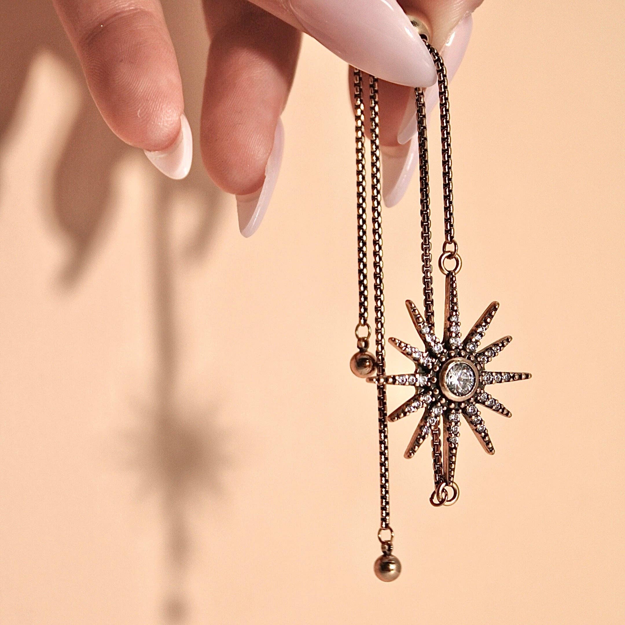 Katia Designs – Engroshandel Armbånd med vedhæng – Breathe Crystal Starburst justerbar kædearmbånd6