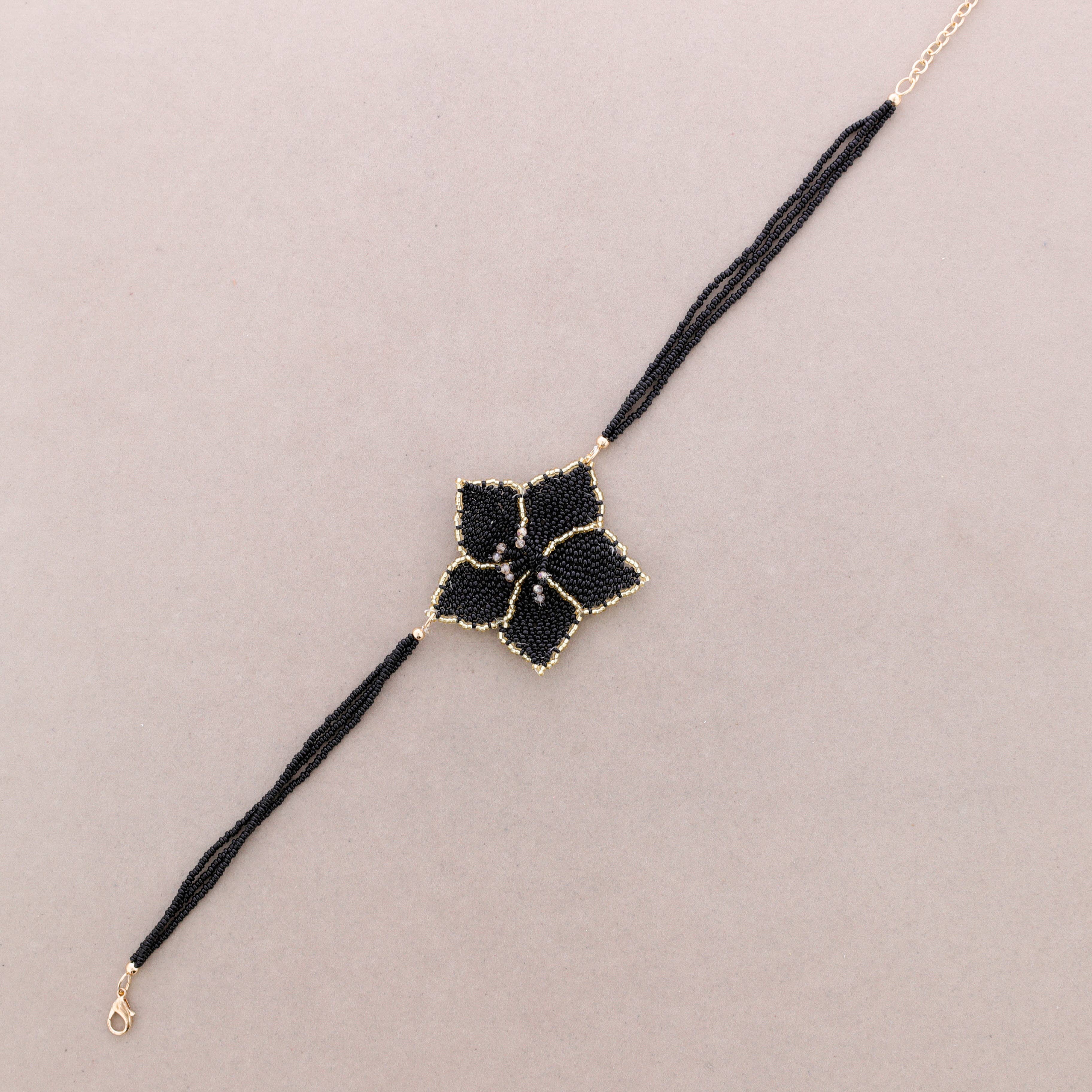 Sonata - Wholesale Snap Jewelry - Macrame Flower Beaded Choker0