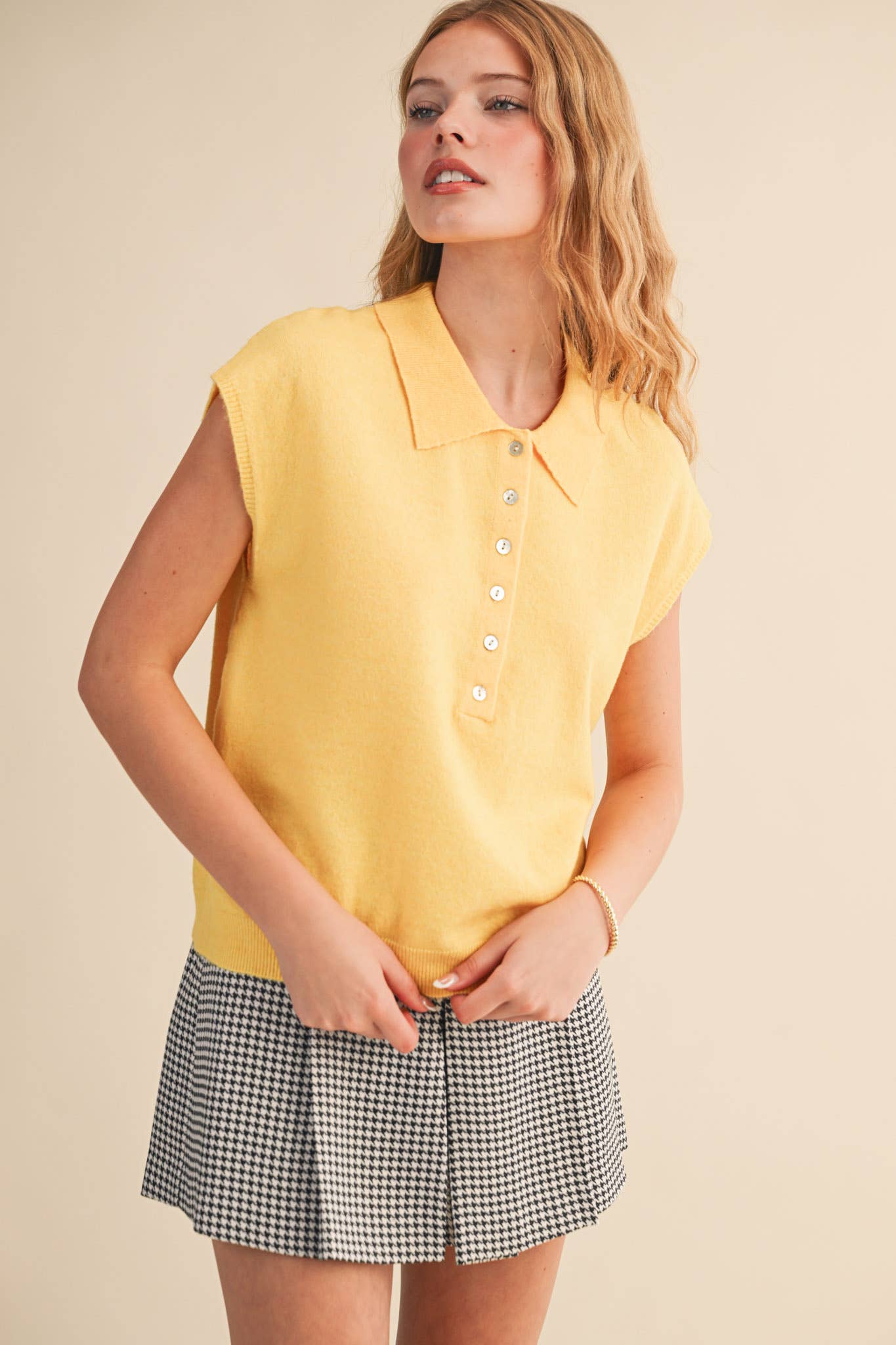 &MERCI – wholesale Tröjväst – Dam – ÄRMLÖS TRÖJA MED KRAGE MSW1123123