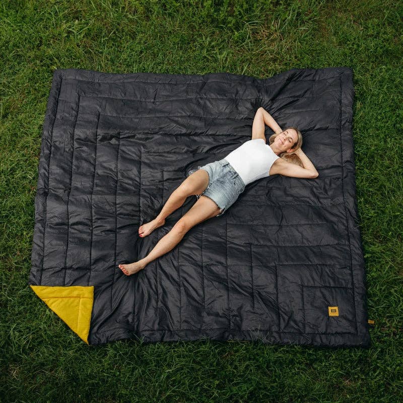 Big Blanket Co - Wholesale Picnic Blanket - XL Outdoorsy™ Blanket2