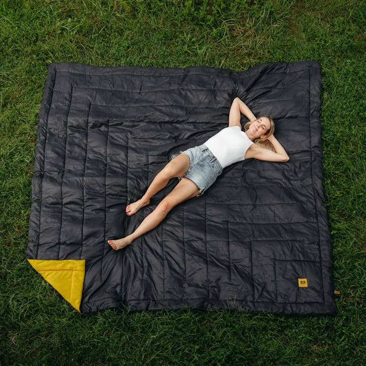 Big Blanket Co - Wholesale Picnic Blanket - XL Outdoorsy™ Blanket2