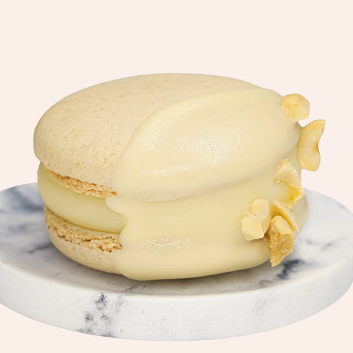 LE DELICE Macarons - Peanut Caramel White Chocolate for wholesale by LE DELICE
