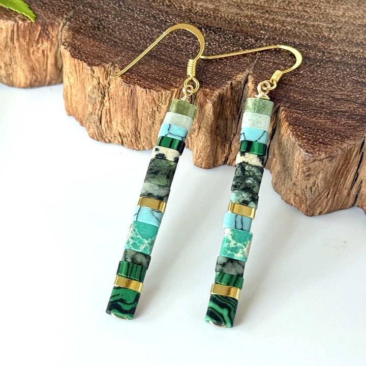 Boucles d'oreilles Cait avec perles en pierre géométrique pour la Saint-Valentin pour la vente par Marquet