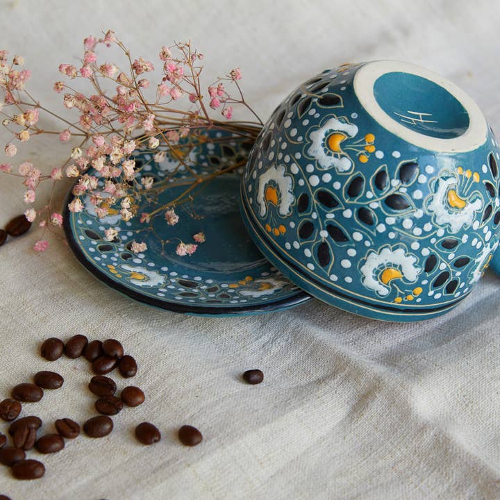 Handmade ceramic mug with a plate for wholesale by NadiCeramics