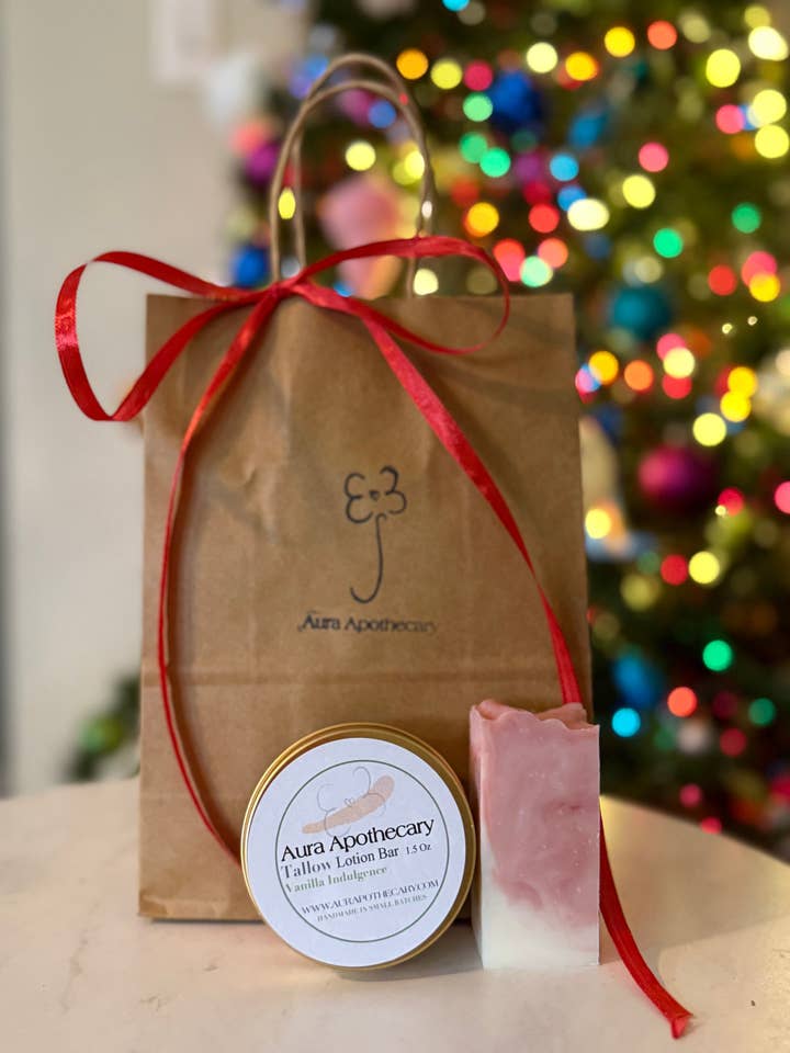 Small gift set - 1 lotion bar + 1 half soap bar for wholesale by Aura Apothecary